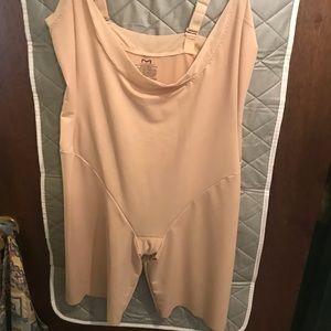 Maidenform Shapewear Never Worn!